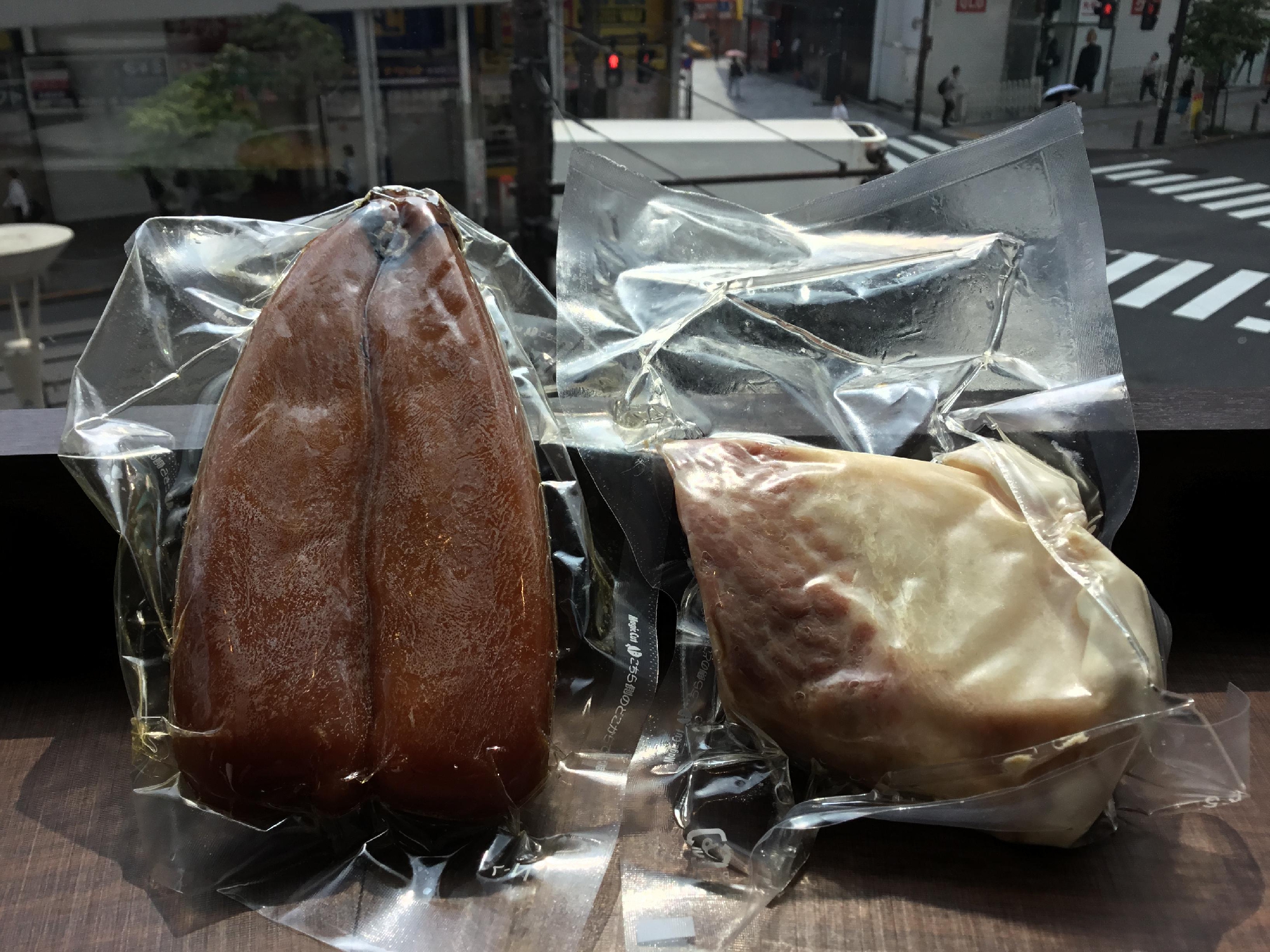 和味りんの酒菜 唐墨と鯨ベーコン